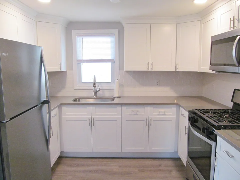 11 Meehan Ave #2