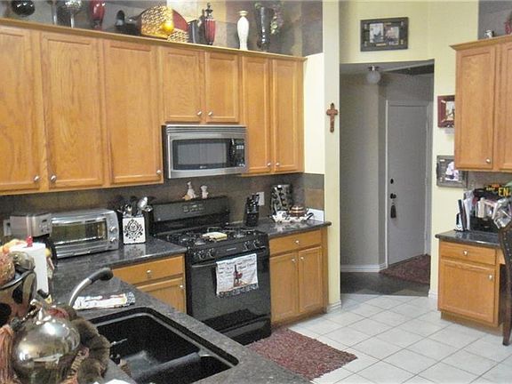 2nd image of 2505 Glenhaven Dr