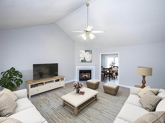5th image of 1401 Hilton Way