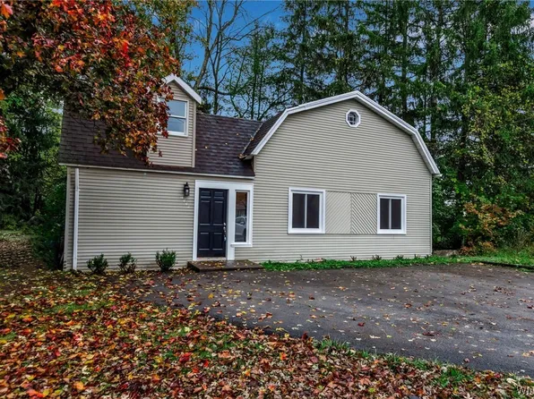 9444 Alexander Rd, Alexander, NY 14005