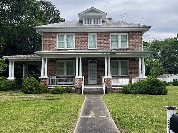 613 W Virginia St, South Hill, VA 23970