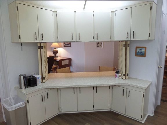 4th image of 63 Las Palmas Dr