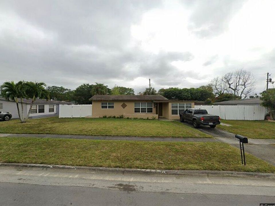 1st image of 6109 NW 9th Ct