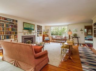23 Longwood Ave, Hyannis Pt, MA 02647