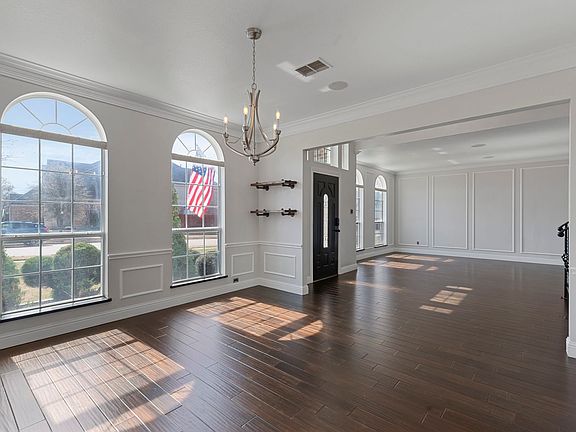 5th image of 200 Lovegrass Ln