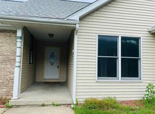 3221 N 17th St, Terre Haute, IN 47804