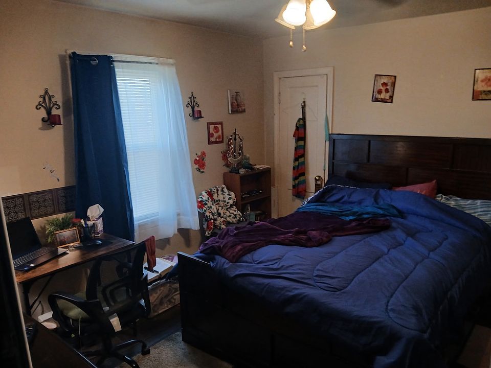 1st image of 1812 Harwood St