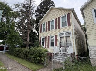 889 5th Avenue, Troy, NY 12182