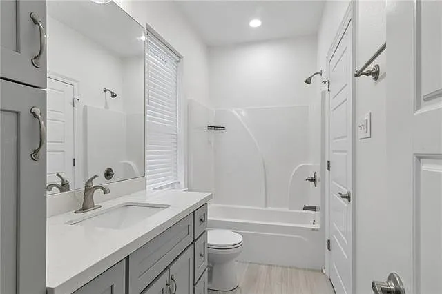 2812 Andover St — Photo 17