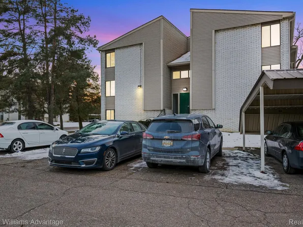 31993 W Twelve Mile #313, Farmington, MI 48334