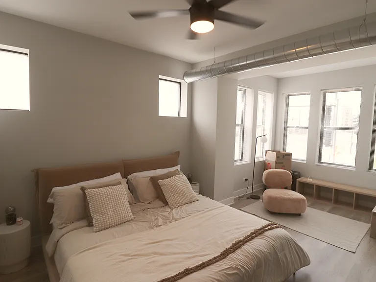 2401 N Kedzie Blvd #1 — Photo 3