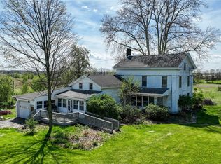 8212 White Rd, Burbank, OH 44214