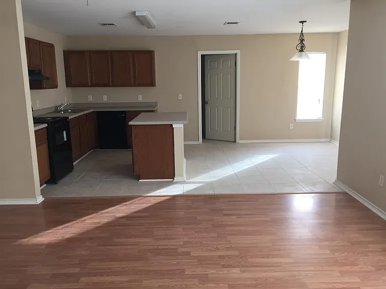 13304 Thome Valley Dr — Photo 3