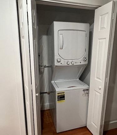 5th image of 141 Halladay St #1