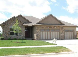 1131 Wildcat Ln, Iowa City, IA 52246