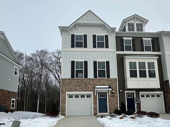 3rd image of 5622 Ludlow Pl