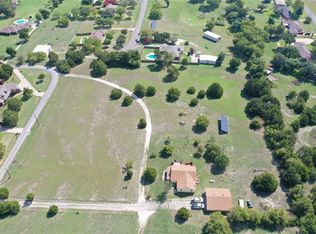 990 Apple Ln, Midlothian, TX 76065