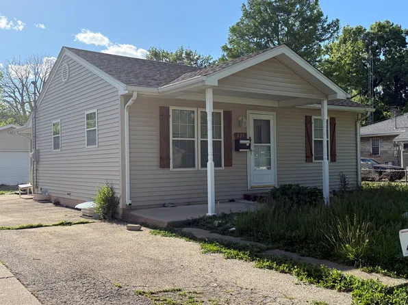 825 N Ohio Ave, Springfield, IL 62702