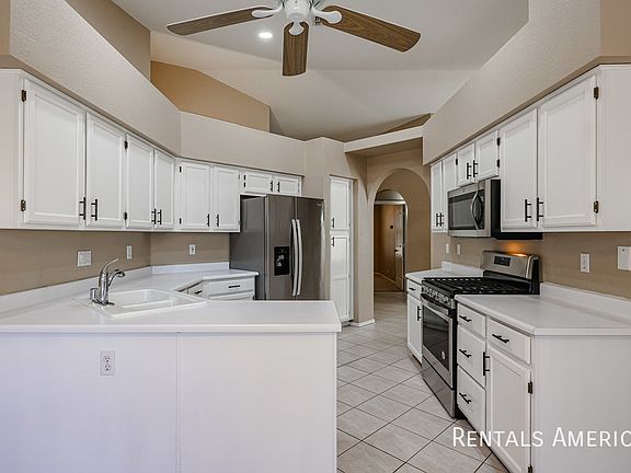 5th image of 8922 W Kimberly Way