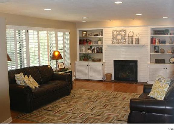 3rd image of 46 Southridge Dr