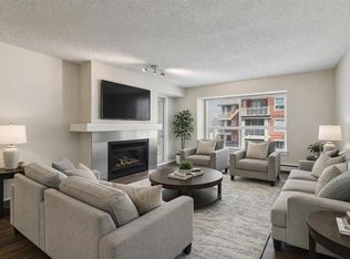 25 NE Richard Pl SW #307, Calgary, AB T3E 7N1