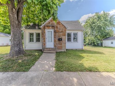 360 W 5th St, Lebanon, MO, 65536