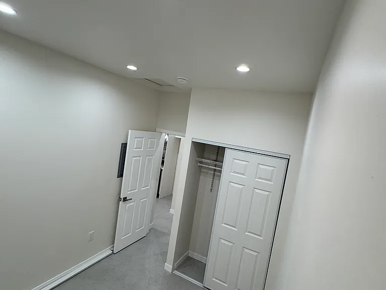 16033 Jersey St — Photo 10