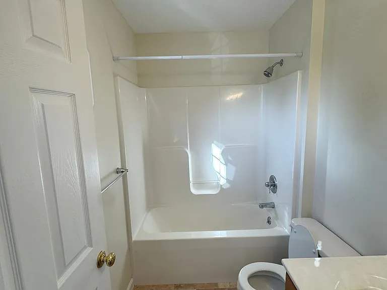131 Joyce Dr — Photo 14