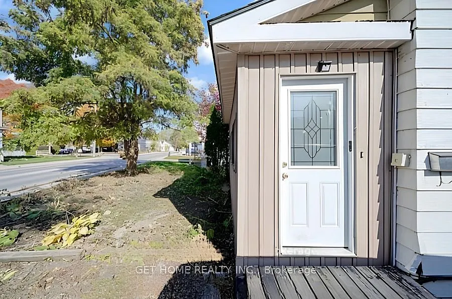 3 bed, $1,900 — Photo 4