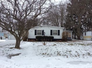 5743 Chippewa Dr, Howell, MI 48843