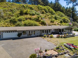 5078 Patrick Creek Dr, McKinleyville, CA 95519