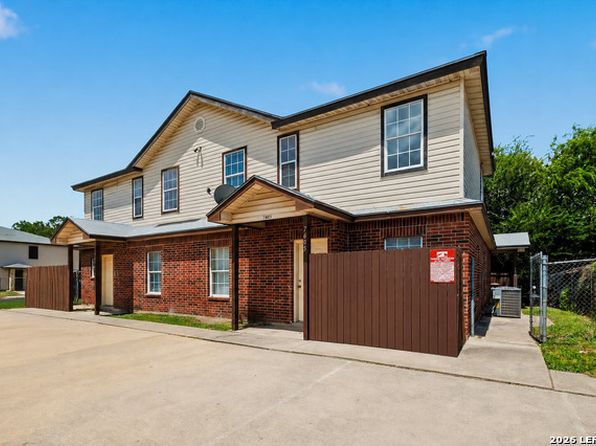 7605 Windsor Oaks
