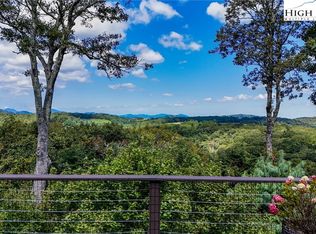540 Green Hill Cir, Blowing Rock, NC 28605