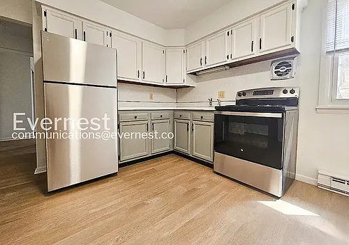 Cresap Knolls Photo 1