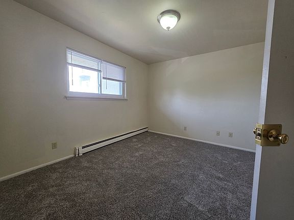 5th image of 2069 N Cambridge Ave APT 214