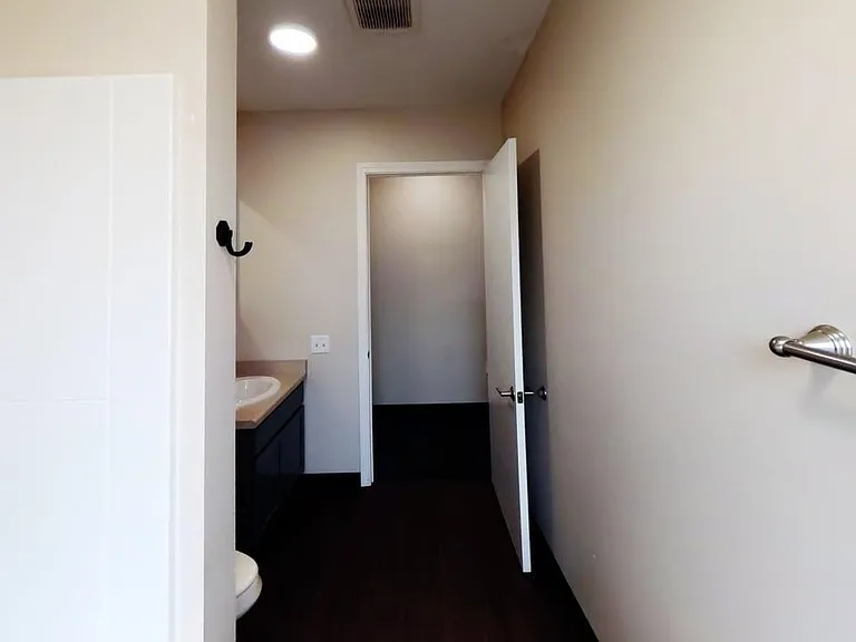3554 E Washington Ave #204 — Photo 7