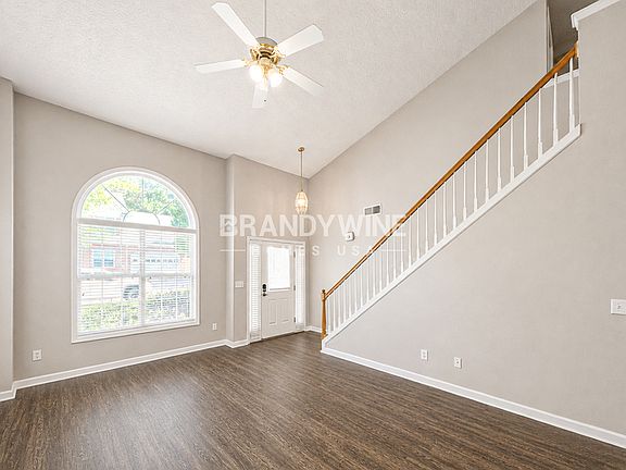 5th image of 2371 Miller Oaks Cir