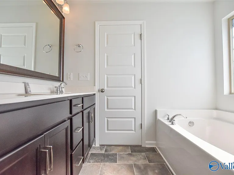 304 Fenrose Dr — Photo 23