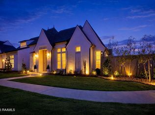 211 Crossbill Dr, Lafayette, LA 70508