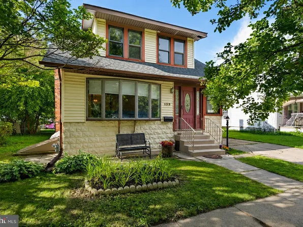 133 W Lake Ave, Blackwood, NJ 08012