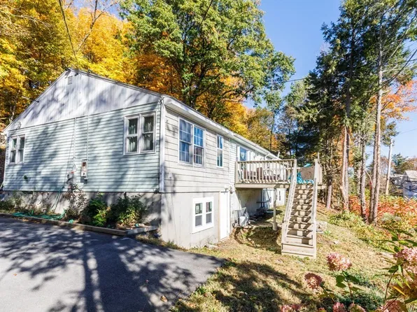 360 Blossom St, Fitchburg, MA 01420