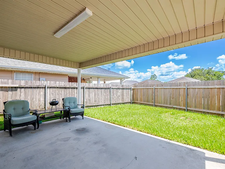 135 Jolie Oaks Blvd — Photo 11