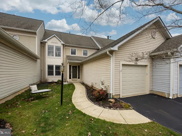 313 Edinburgh Rd, Chadds Ford, PA 19317