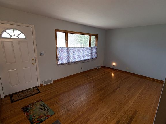 2nd image of 3412 N Court St