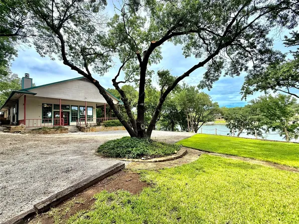 491 Cozy Cove Ct, Chico, TX 76431