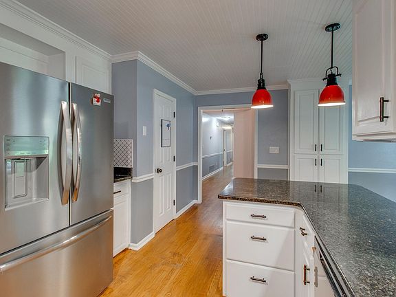 5th image of 533 Willow Bend Ct