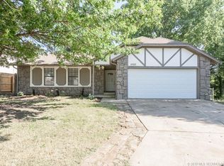 4502 W Madison Pl, Broken Arrow, OK 74012