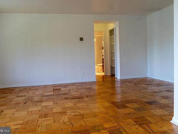 4th image of 1900 Lyttonsville Rd APT 612