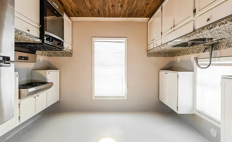 328 McTyere Ave — Photo 5