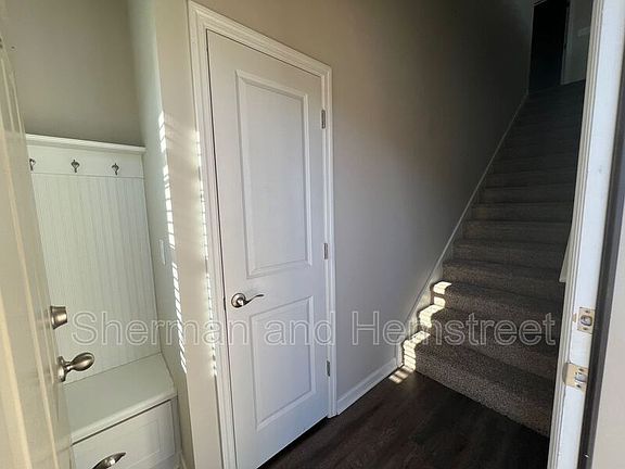 2nd image of 752 Tarvin Cir Unit 752